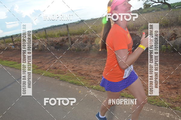 Buy your photos of the event1 Beer Run Expo guas on Fotop