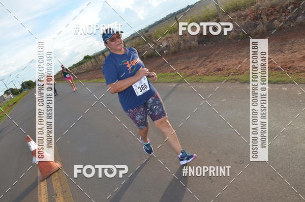 Buy your photos of the event1 Beer Run Expo guas on Fotop