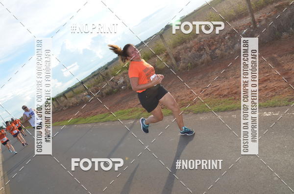 Buy your photos of the event1 Beer Run Expo guas on Fotop