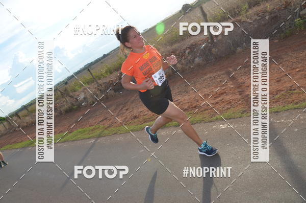 Buy your photos of the event1 Beer Run Expo guas on Fotop