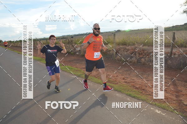 Buy your photos of the event1 Beer Run Expo guas on Fotop