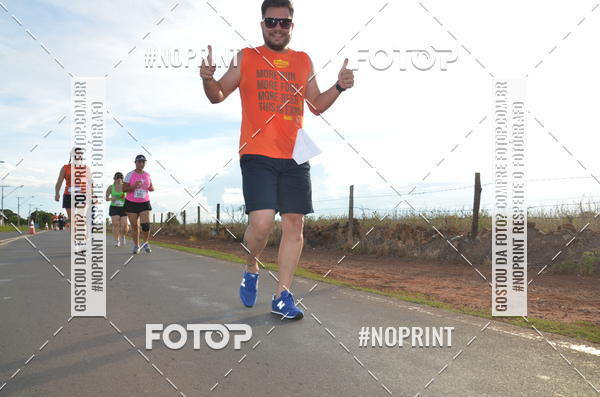 Buy your photos of the event1 Beer Run Expo guas on Fotop