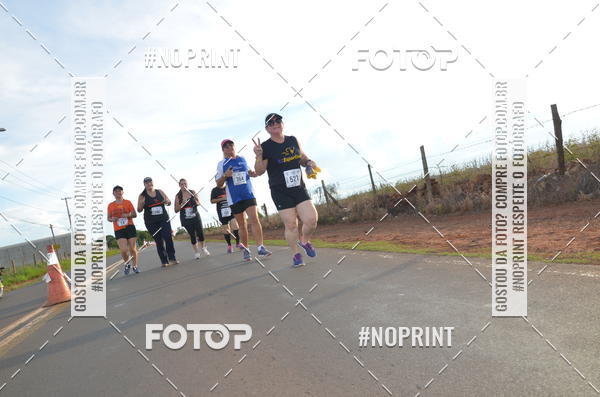 Buy your photos of the event1 Beer Run Expo guas on Fotop