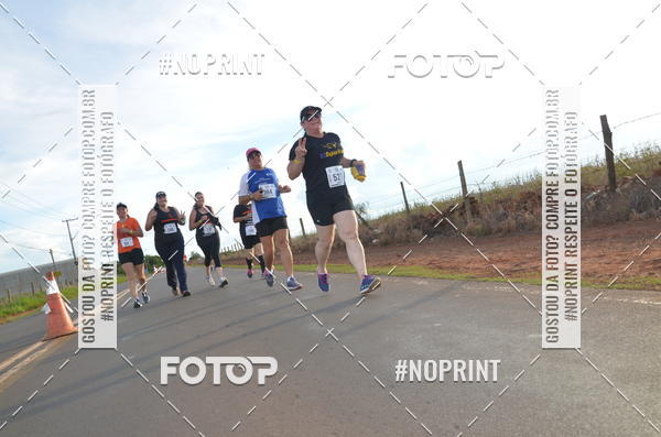 Buy your photos of the event1 Beer Run Expo guas on Fotop