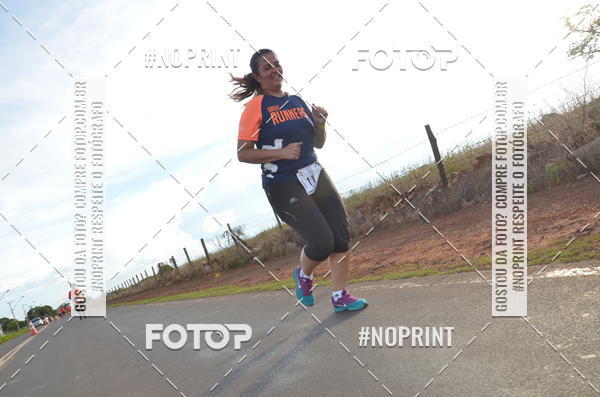 Buy your photos of the event1 Beer Run Expo guas on Fotop