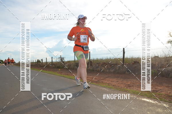 Buy your photos of the event1 Beer Run Expo guas on Fotop