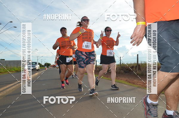 Buy your photos of the event1 Beer Run Expo guas on Fotop