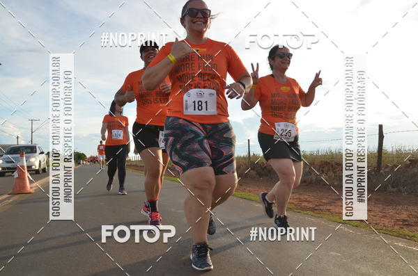 Buy your photos of the event1 Beer Run Expo guas on Fotop