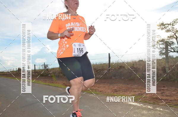 Buy your photos of the event1 Beer Run Expo guas on Fotop
