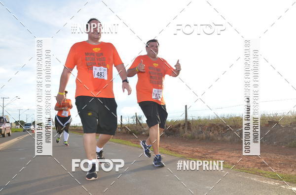 Buy your photos of the event1 Beer Run Expo guas on Fotop