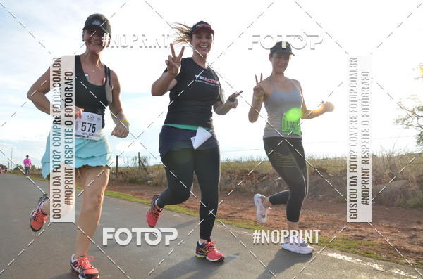 Buy your photos of the event1 Beer Run Expo guas on Fotop