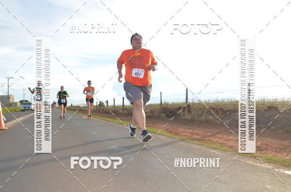 Buy your photos of the event1 Beer Run Expo guas on Fotop