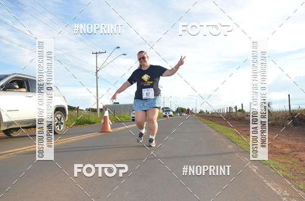 Buy your photos of the event1 Beer Run Expo guas on Fotop