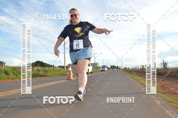 Buy your photos of the event1 Beer Run Expo guas on Fotop