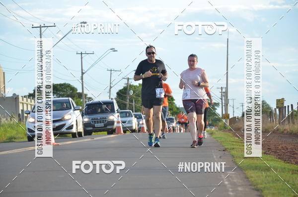 Buy your photos of the event1 Beer Run Expo guas on Fotop