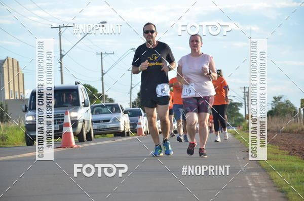 Buy your photos of the event1 Beer Run Expo guas on Fotop