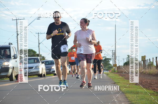 Buy your photos of the event1 Beer Run Expo guas on Fotop