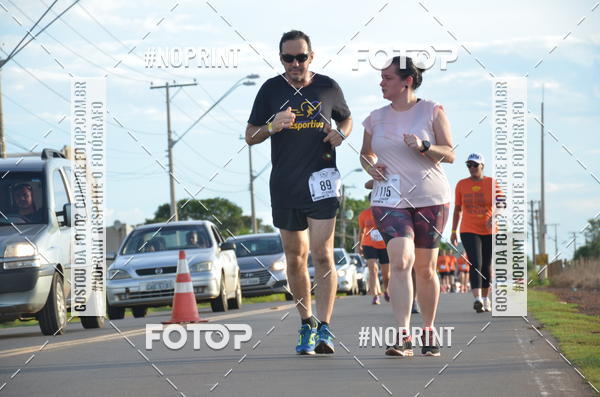 Buy your photos of the event1 Beer Run Expo guas on Fotop