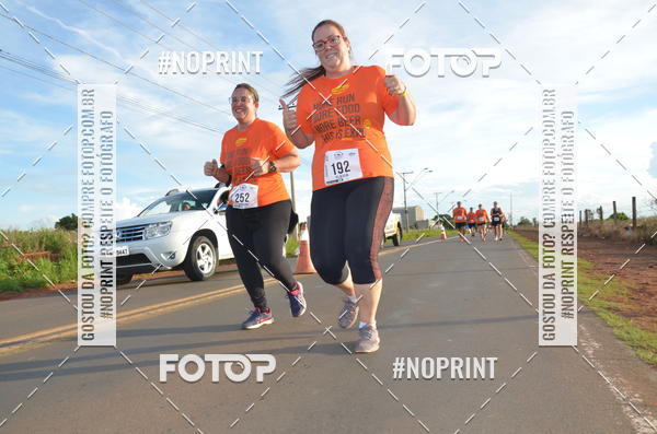 Buy your photos of the event1 Beer Run Expo guas on Fotop