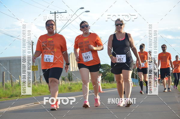 Buy your photos of the event1 Beer Run Expo guas on Fotop