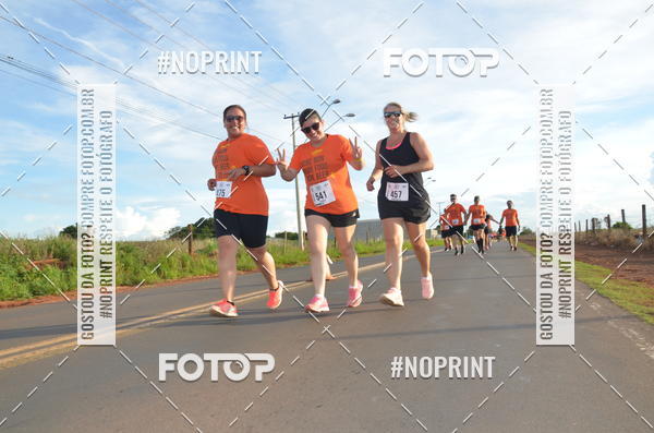 Buy your photos of the event1 Beer Run Expo guas on Fotop
