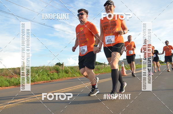 Buy your photos of the event1 Beer Run Expo guas on Fotop