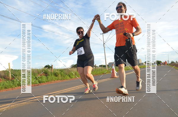 Buy your photos of the event1 Beer Run Expo guas on Fotop