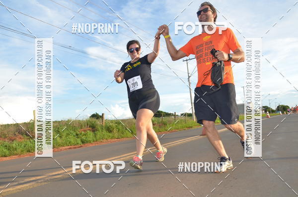 Buy your photos of the event1 Beer Run Expo guas on Fotop