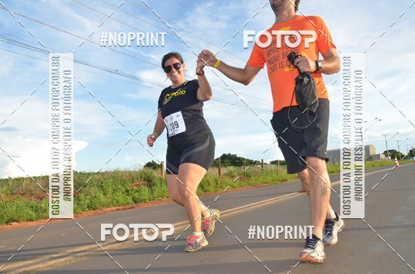 Buy your photos of the event1 Beer Run Expo guas on Fotop