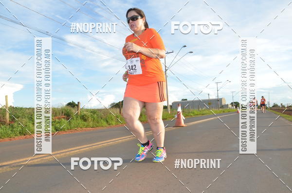 Buy your photos of the event1 Beer Run Expo guas on Fotop