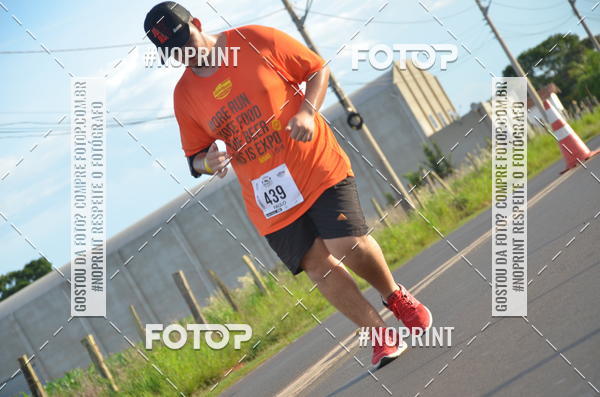 Buy your photos of the event1 Beer Run Expo guas on Fotop