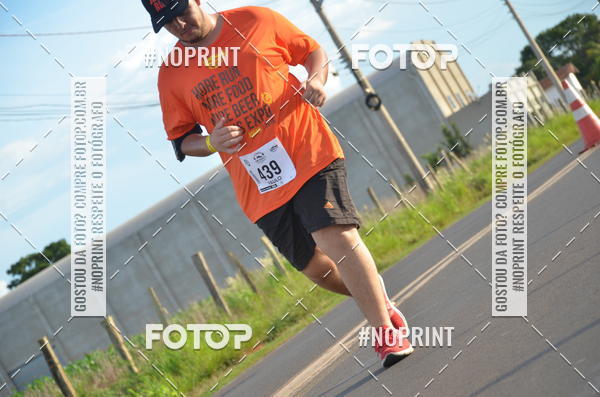 Buy your photos of the event1 Beer Run Expo guas on Fotop