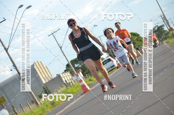 Buy your photos of the event1 Beer Run Expo guas on Fotop