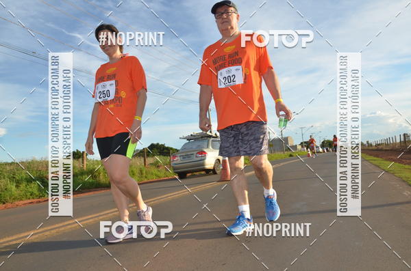 Buy your photos of the event1 Beer Run Expo guas on Fotop