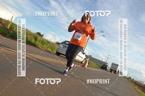 Buy your photos of the event1 Beer Run Expo guas on Fotop