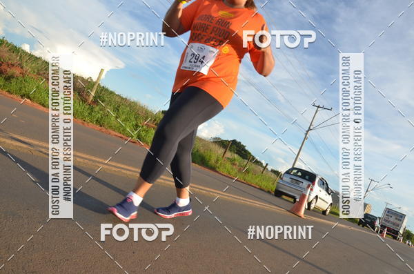 Buy your photos of the event1 Beer Run Expo guas on Fotop