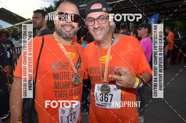 Buy your photos of the event1 Beer Run Expo guas on Fotop