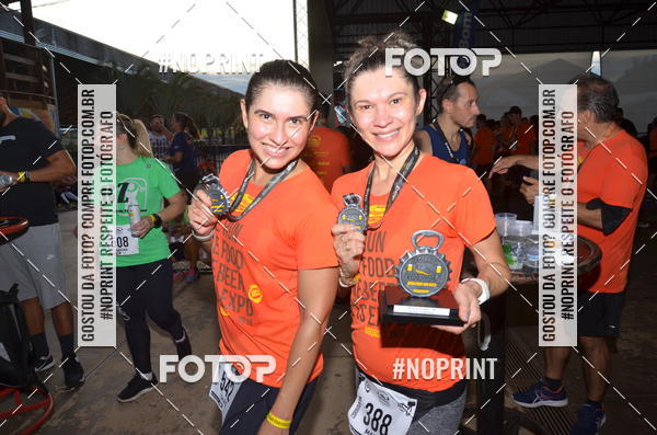 Buy your photos of the event1 Beer Run Expo guas on Fotop