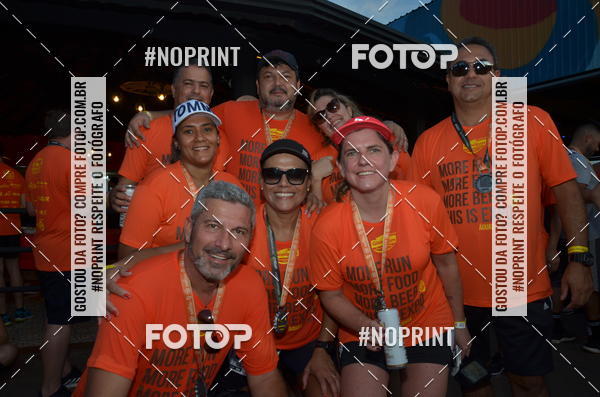 Buy your photos of the event1 Beer Run Expo guas on Fotop