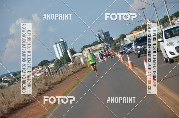 Buy your photos of the event1 Beer Run Expo guas on Fotop