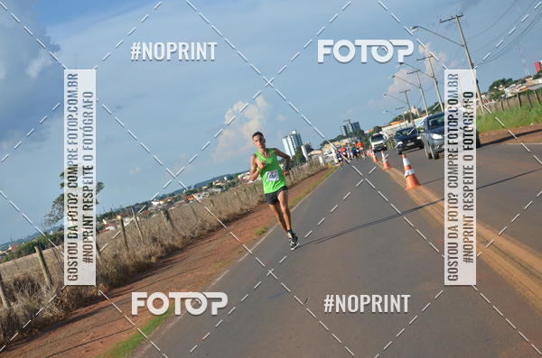 Buy your photos of the event1 Beer Run Expo guas on Fotop