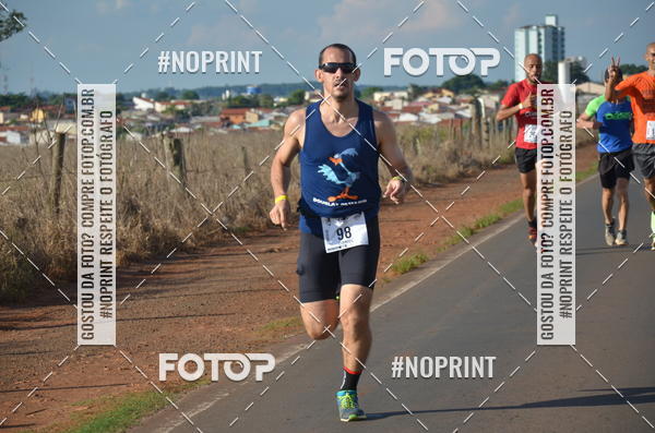 Buy your photos of the event1 Beer Run Expo guas on Fotop