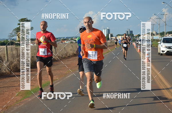Buy your photos of the event1 Beer Run Expo guas on Fotop