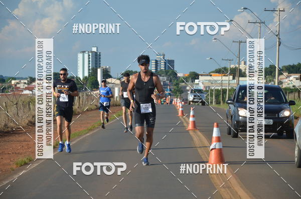 Buy your photos of the event1 Beer Run Expo guas on Fotop