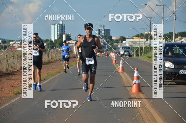 Buy your photos of the event1 Beer Run Expo guas on Fotop
