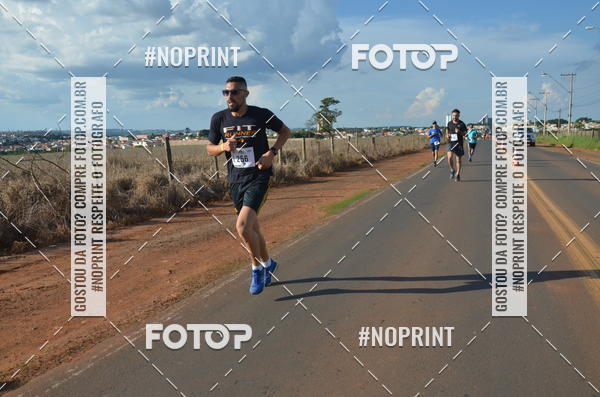 Buy your photos of the event1 Beer Run Expo guas on Fotop