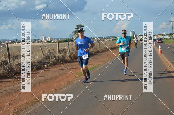 Buy your photos of the event1 Beer Run Expo guas on Fotop