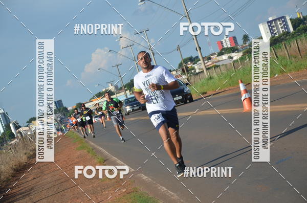 Buy your photos of the event1 Beer Run Expo guas on Fotop