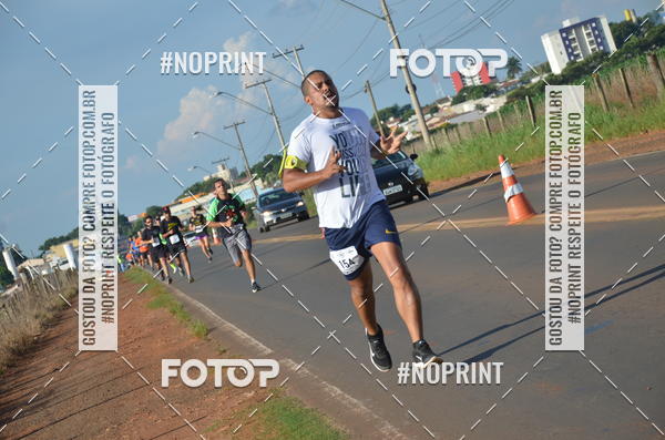 Buy your photos of the event1 Beer Run Expo guas on Fotop