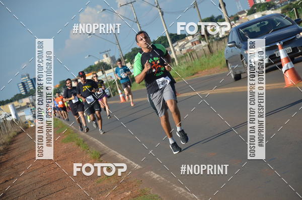 Buy your photos of the event1 Beer Run Expo guas on Fotop